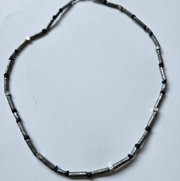 Silver Tone Metal Tubular Beaded Necklace - Picture 1 of 1